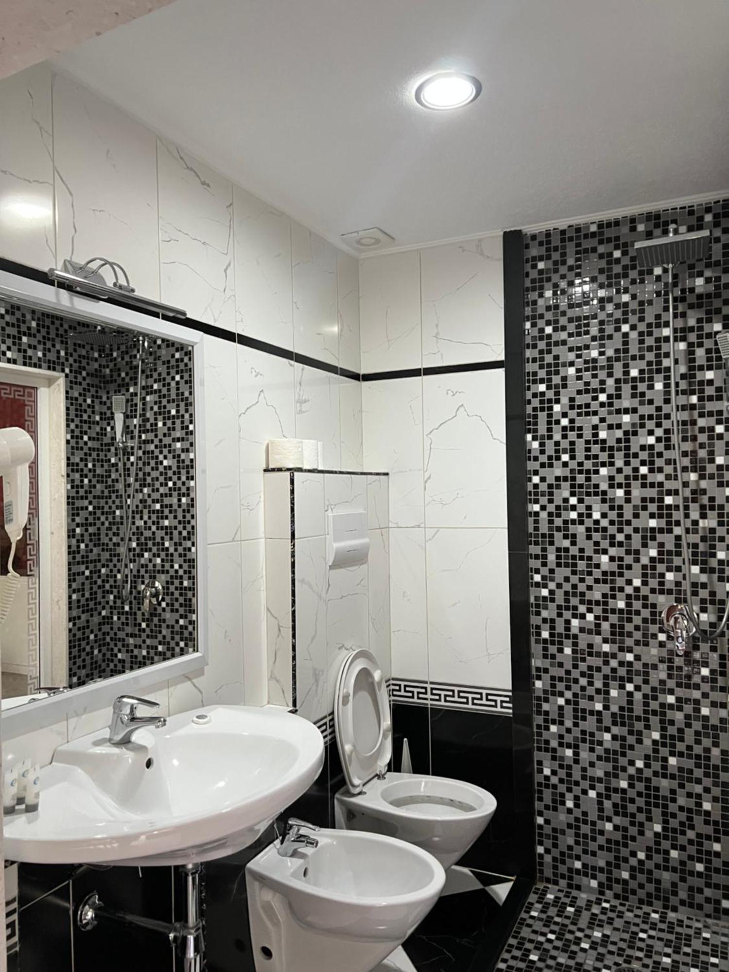 Hotel Kastria تيرانا المظهر الخارجي الصورة